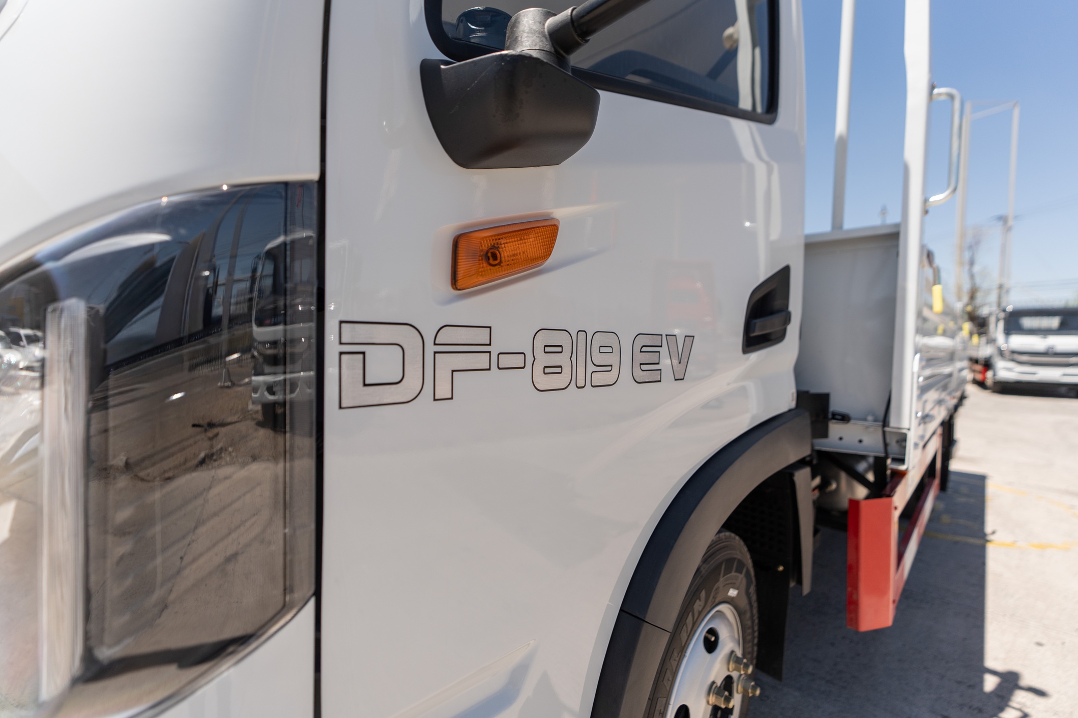 DF-819 EV Pick Up