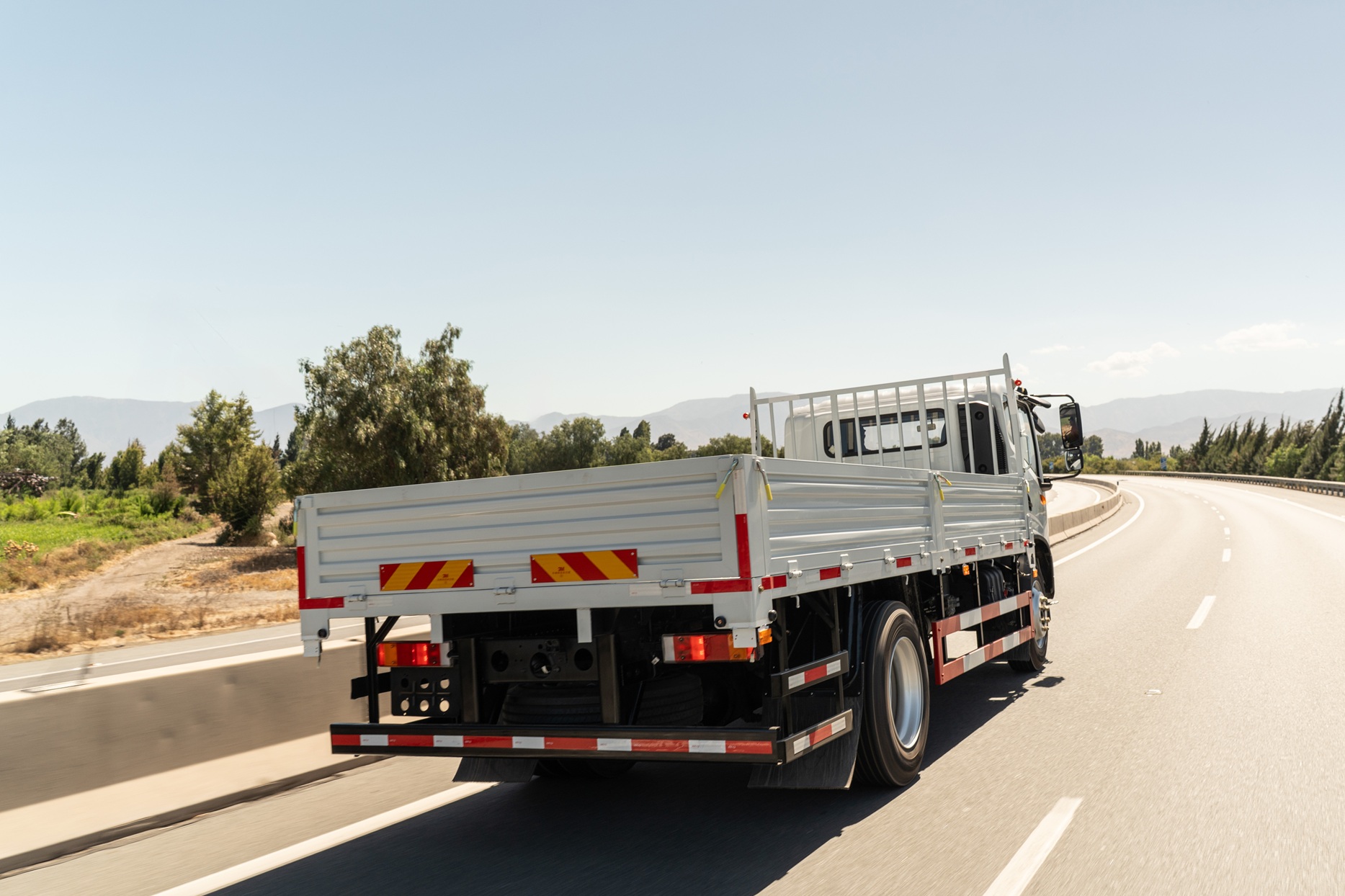 CAPACIDAD DE CARGA HASTA 4.910 KG